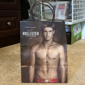 Hollister paper bag Vintage 2012 lifeguard cover Collector